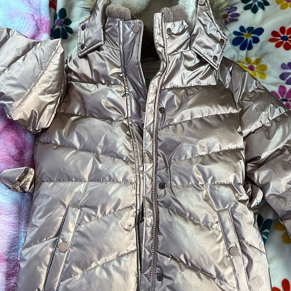 abercrombie kids Other - Rose gold Abercrombie kids puffer jacket. Size 13/14.